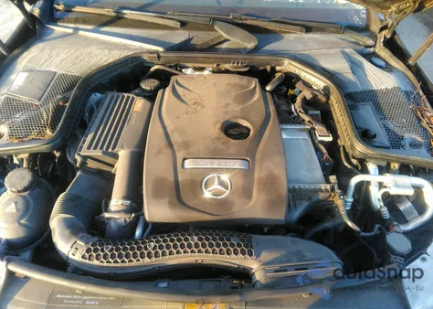 2017 Mercedes-Benz C 300 Luxury/Sport из США, поврежденный, VIN 55SWF4JB8HU203827